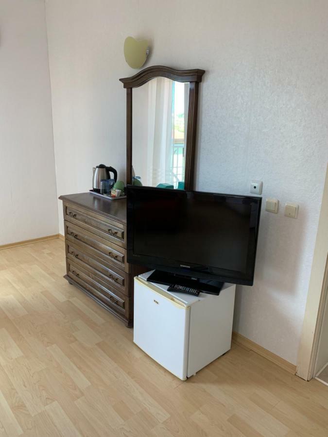 Sunray Guest House, Private Rooms & Apartment With Lovely Sea View Varna Exteriör bild